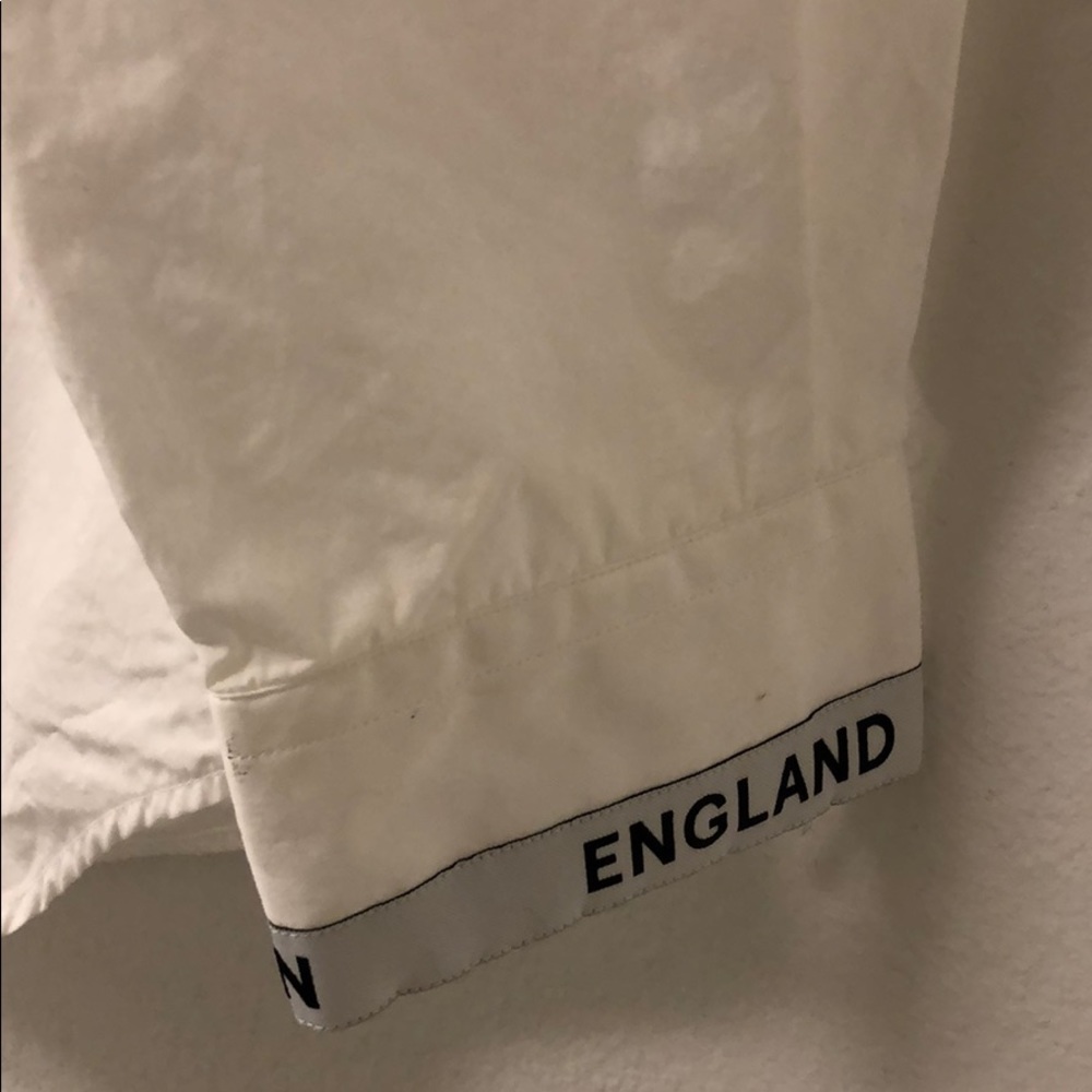 Never Worn It. - image 3